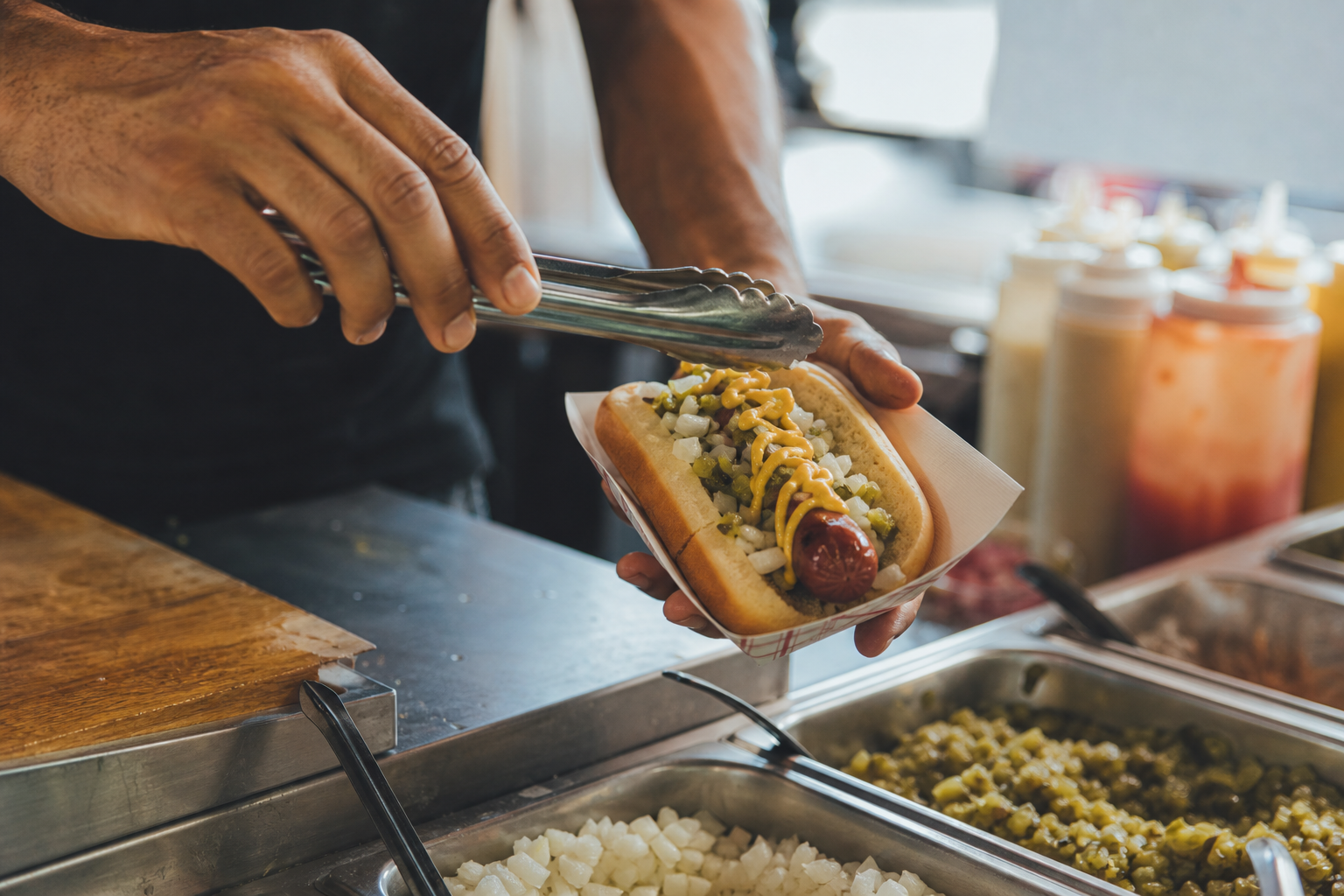 Hot Dog Vendor vs. Traditional Catering: What’s Best for Your Allentown Event?